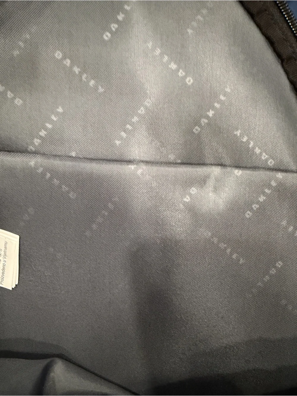 NWT OAKLEY SPORTS BACKPACK NAVY
